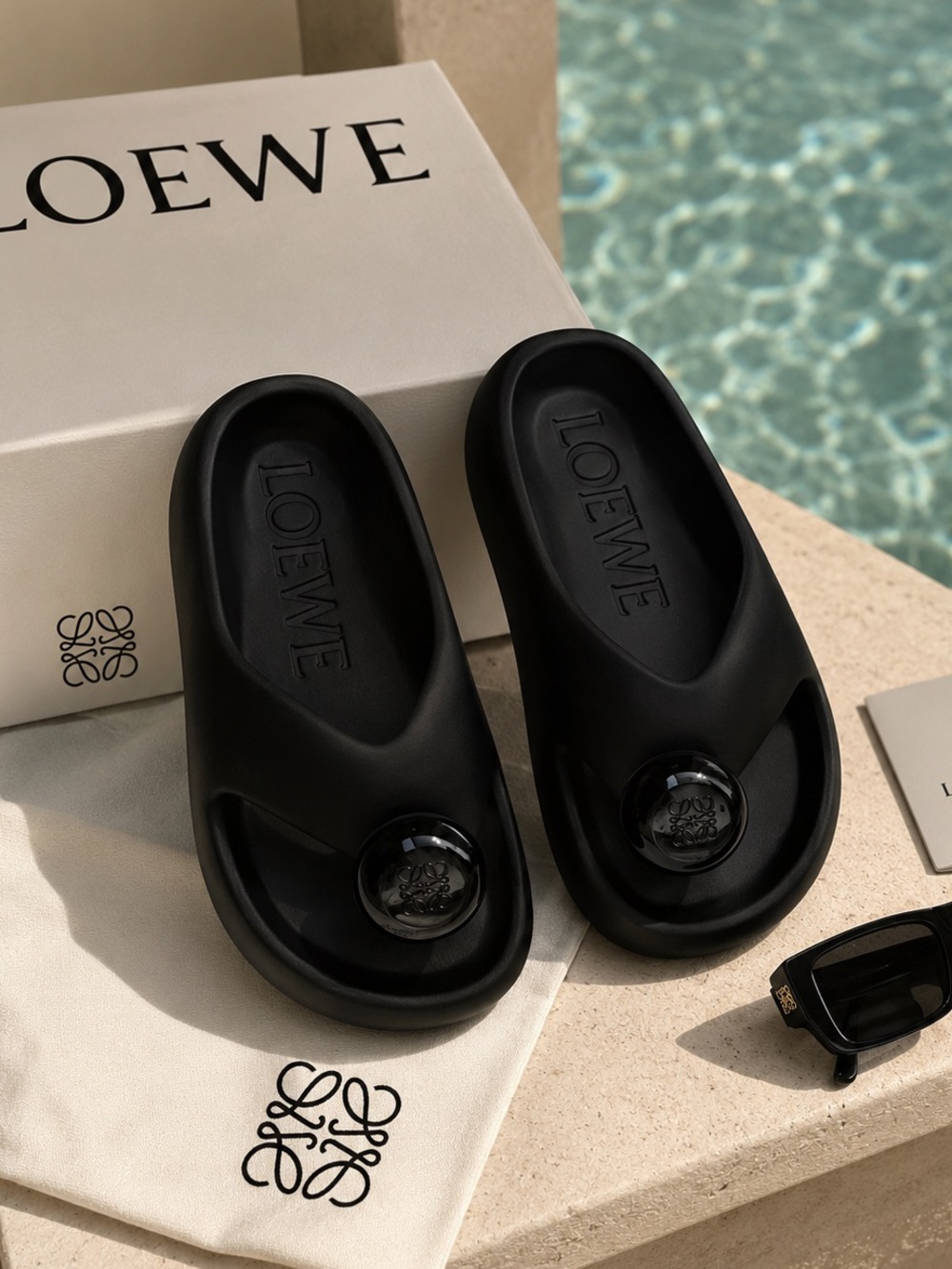 LOEWE x Paula’s Ibiza Foam Bubble Slides – Black – Size 35